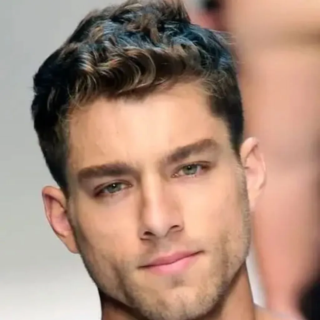 Textured Wavy Crop with Low Taper